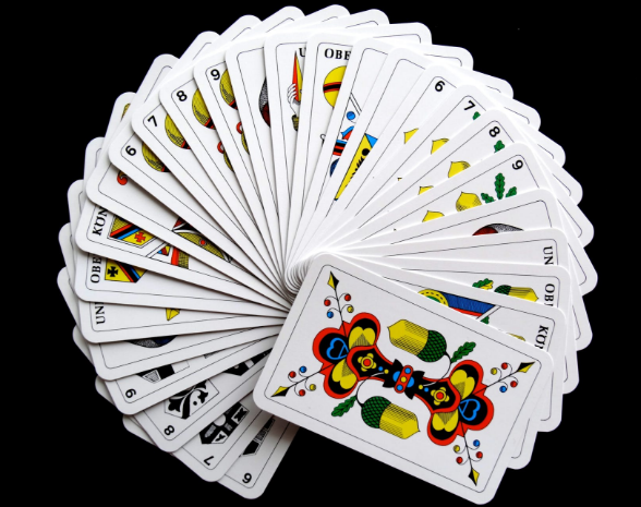 Factors to Consider When Selecting an Online Gambling Website