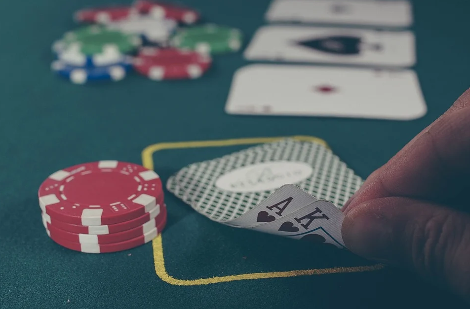 The Benefits of Playing Poker During Your Leisure Time