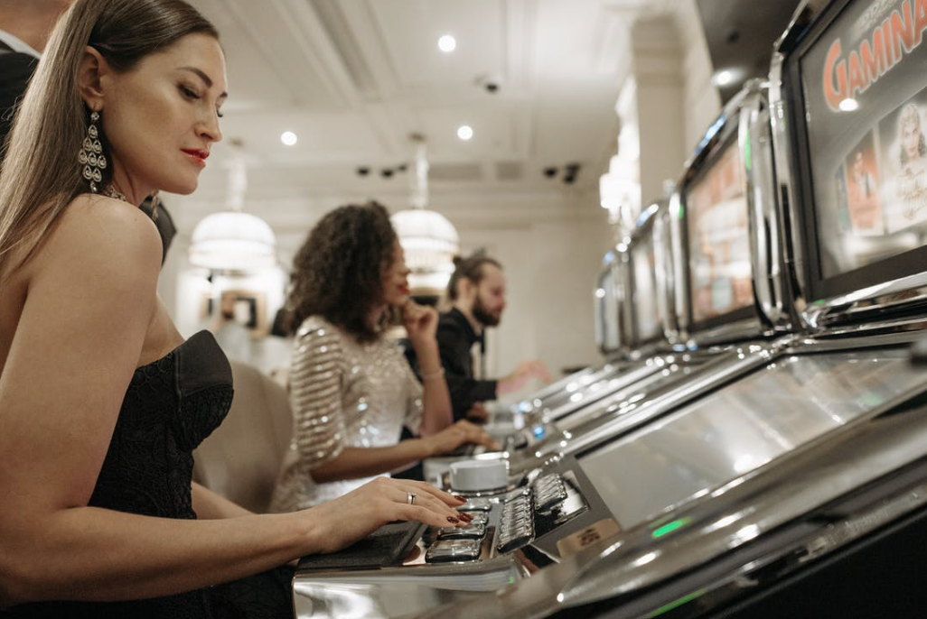 Considerations When Gambling Online for the First Time